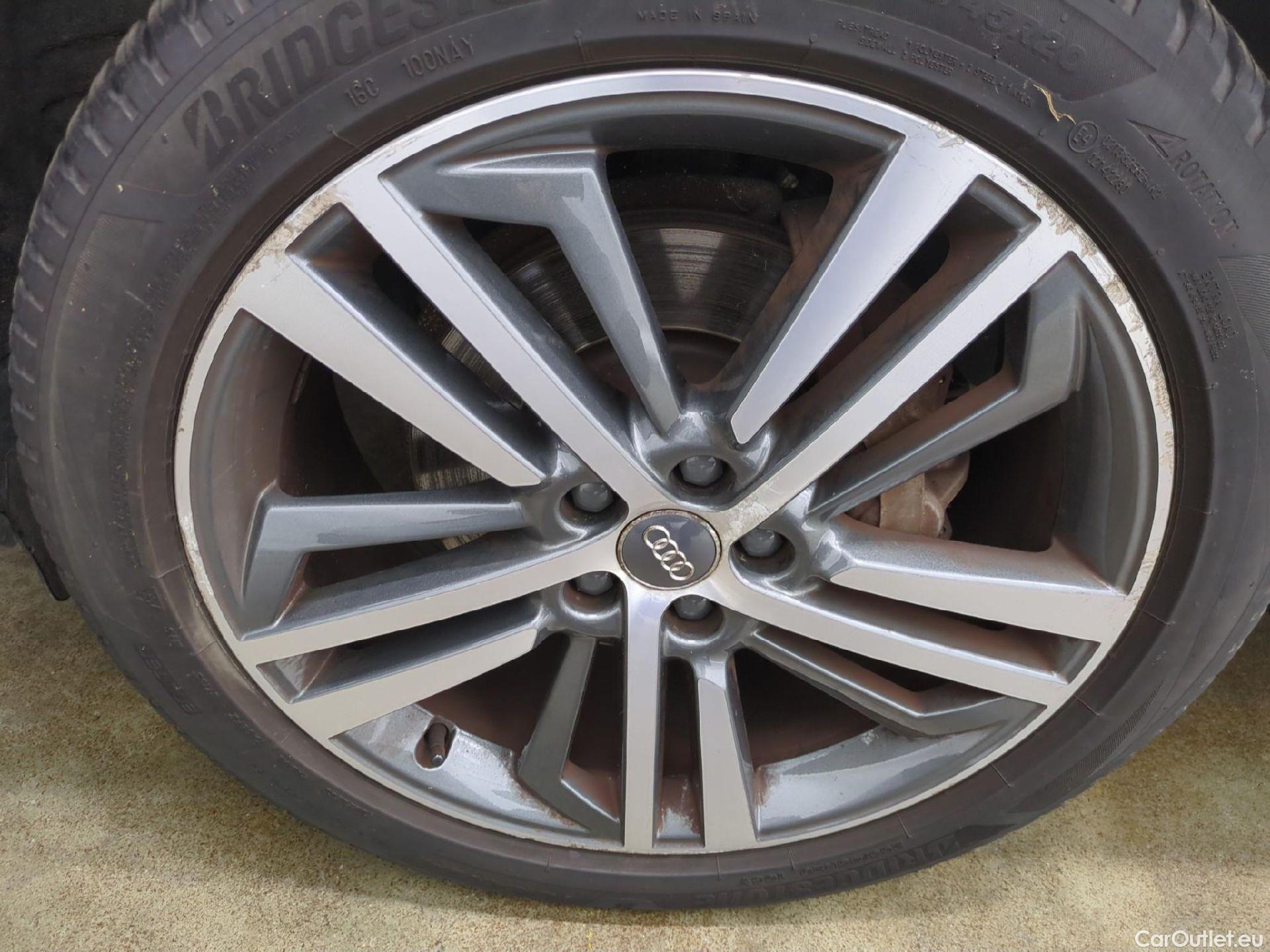  Audi  Q5  s line quattro 2.0 TDI 190CV BVA7 E6 #9