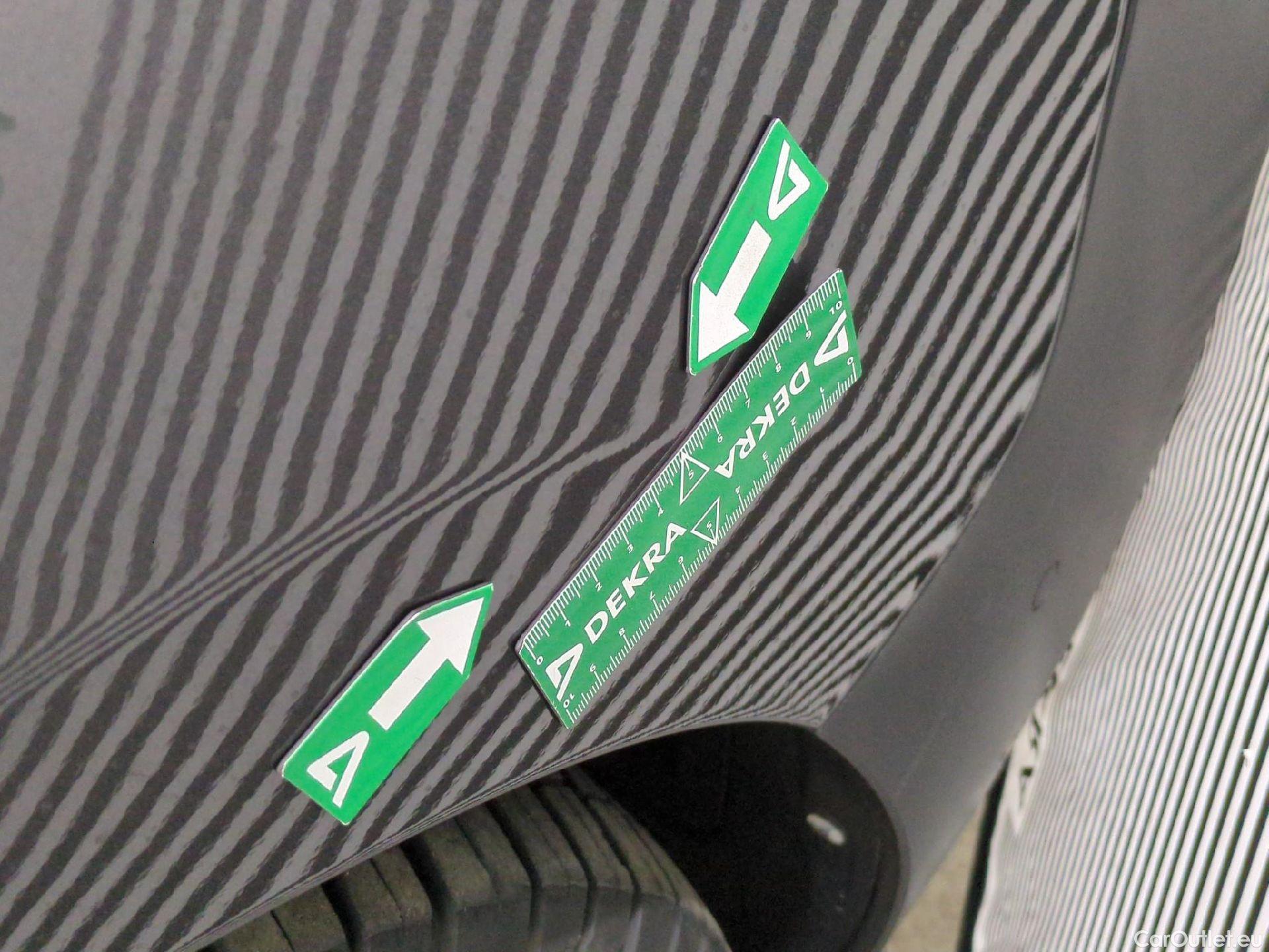  Peugeot  Expert  Fourgon Asphalt L2 2.0 HDi 180CV BVA8 E6d #25