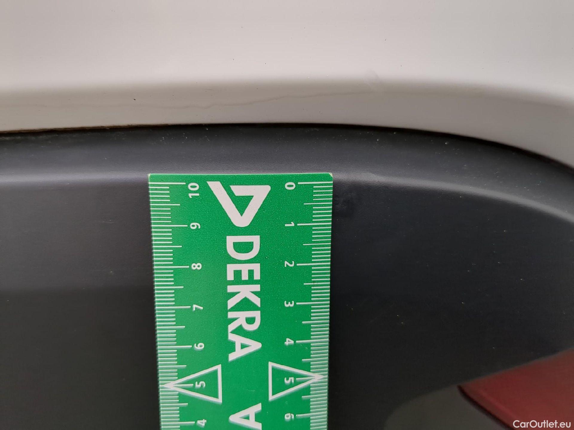  Toyota  Yaris TOYOTA  Hybride / 2019 / 5P / Berline Hybride 116h France Business Stage Acad #8
