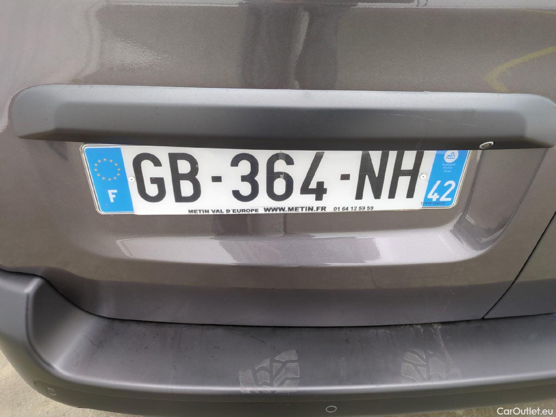  Peugeot  Expert  Fourgon Asphalt L2 2.0 HDi 180CV BVA8 E6d #38