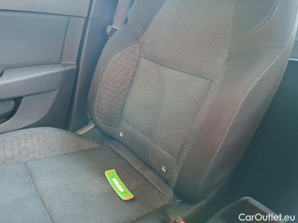  Renault  Clio RENAULT  Société VU 5p Berline Air Nav Blue dCi 85 #8