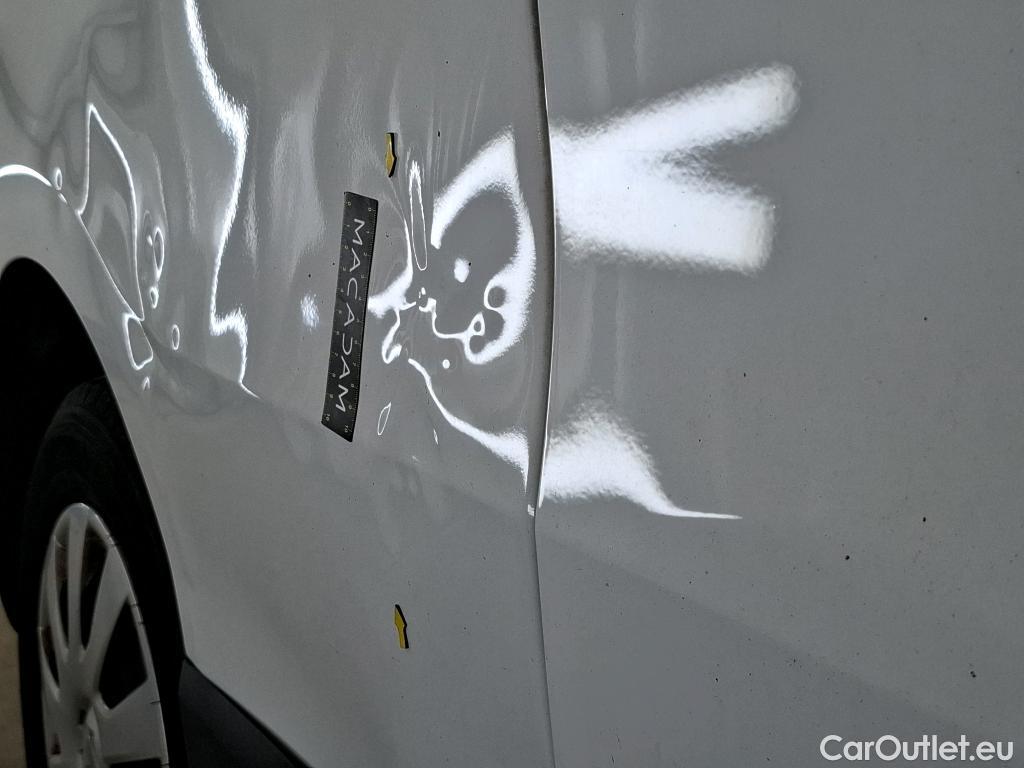  Renault  Trafic RENAULT  VU 4p Fourgon FG GCF L2H1 1300 dCi 120 #2