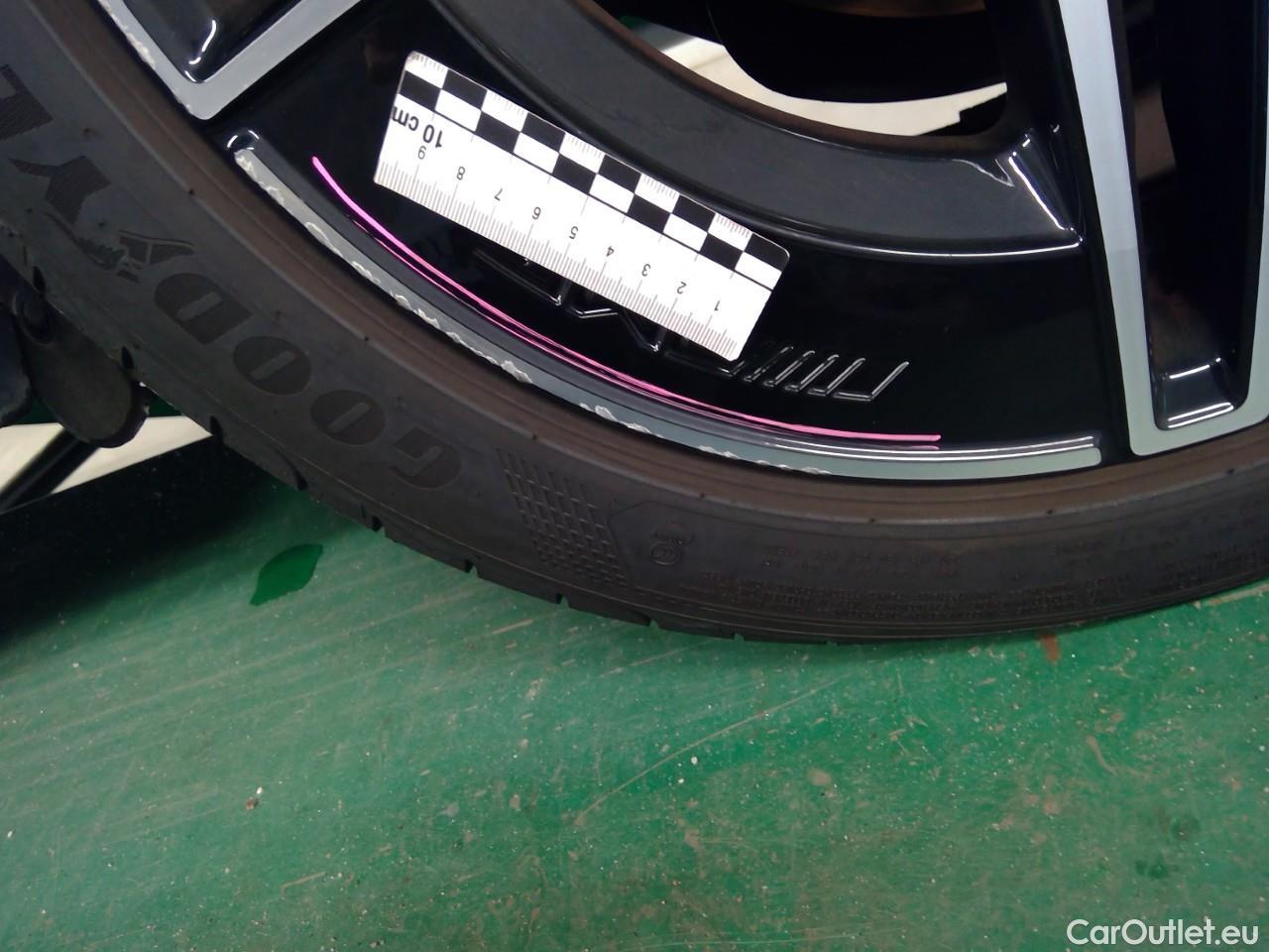  Mercedes  C-Klasse C 300 AMG Line 4M Aut #31