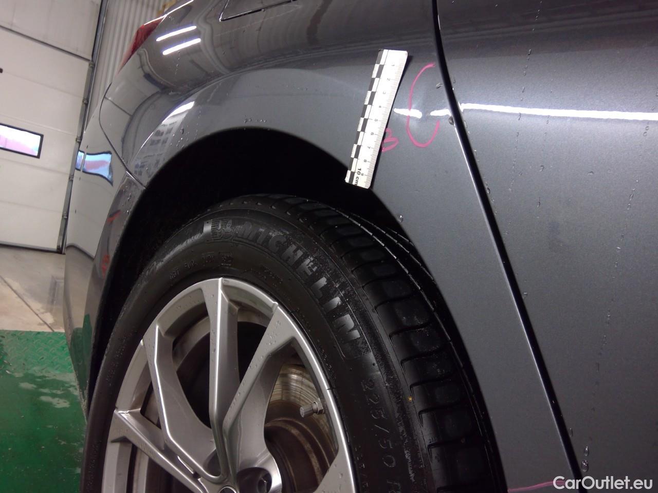  Bmw  Serie 3 318d MHEV Aut #24