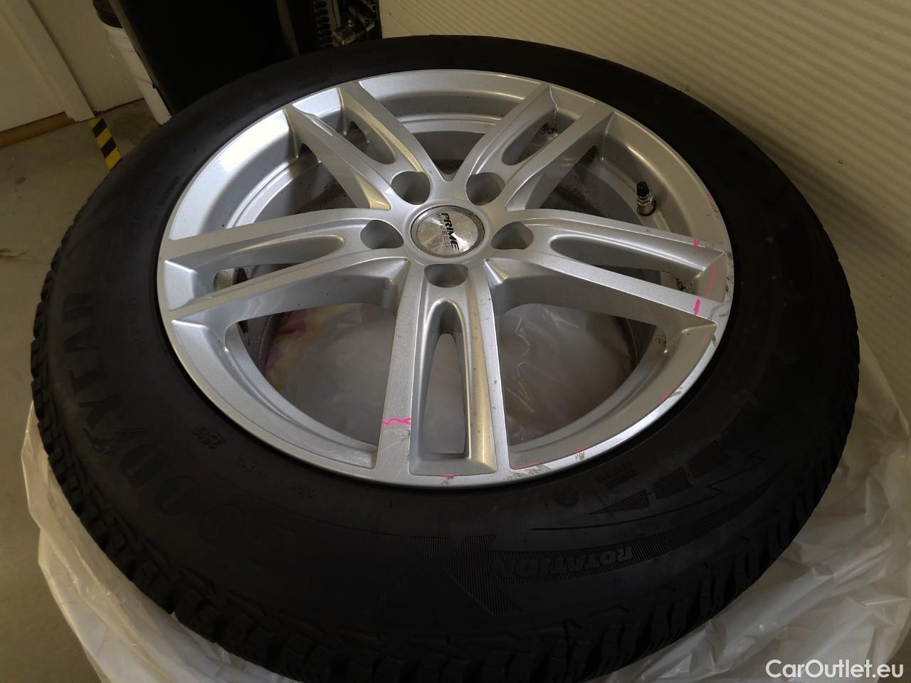  Ford  Focus  EB 125 Titanium Aut. 5d #1