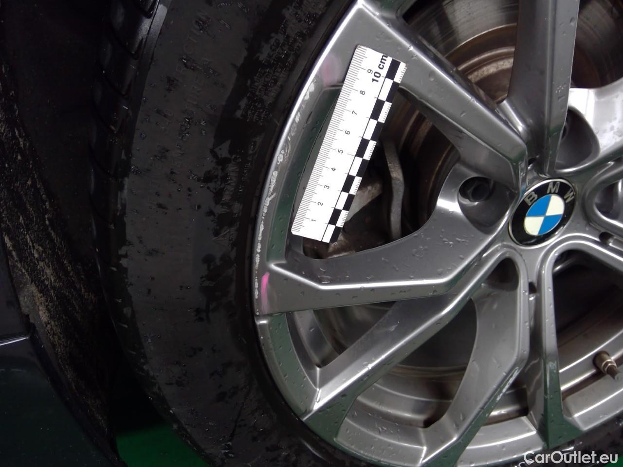  Bmw  Serie 3 318d MHEV Aut #13