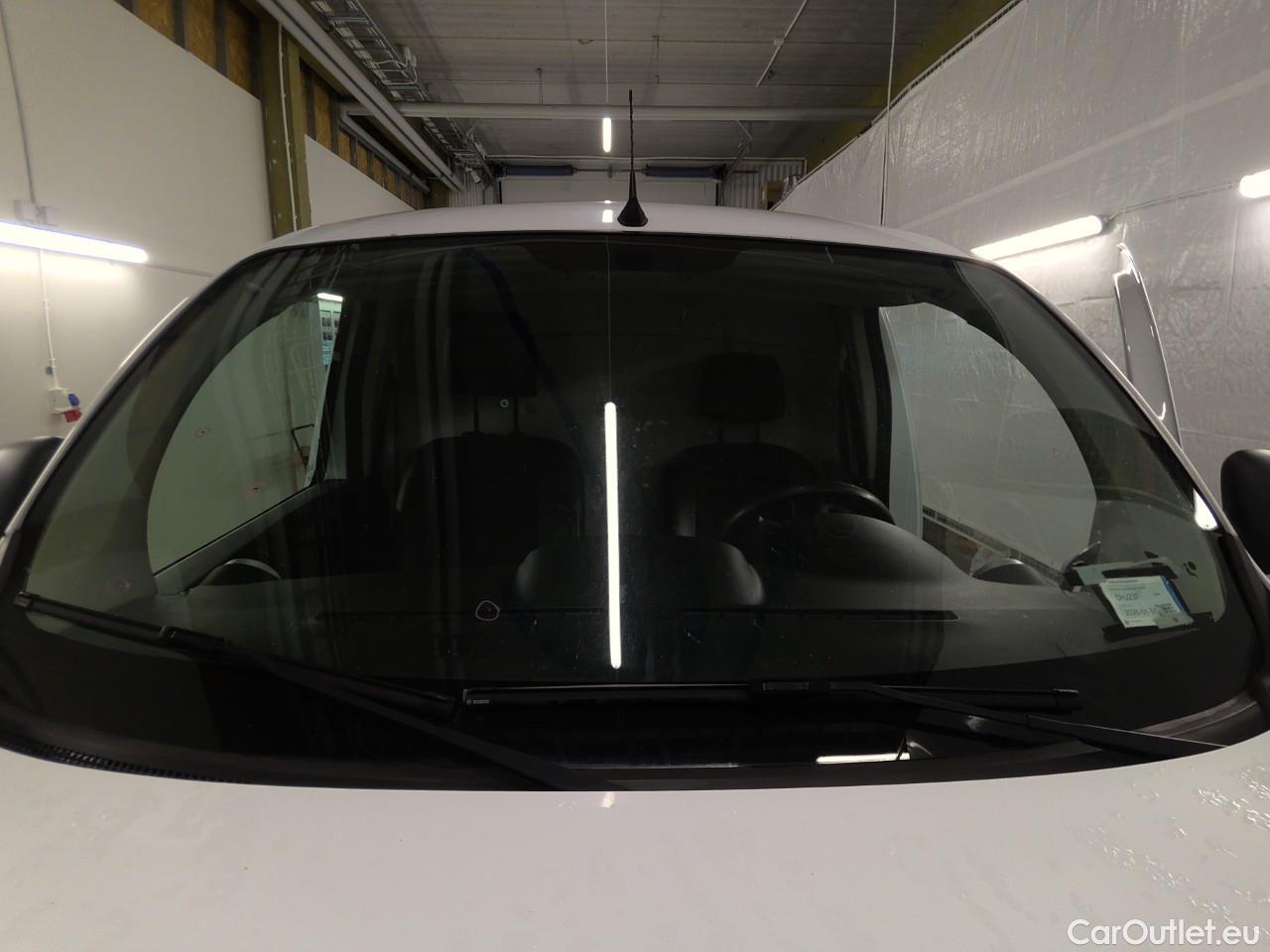  Renault  Kangoo Kang.Ex.dCi 95 L1 Base #37