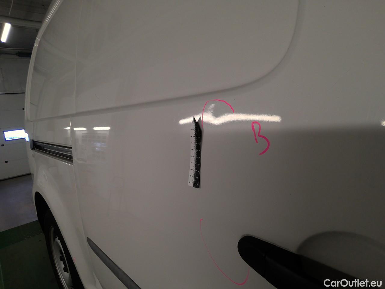  Volkswagen  Caddy  TDI 75 Maxi Aut. #19