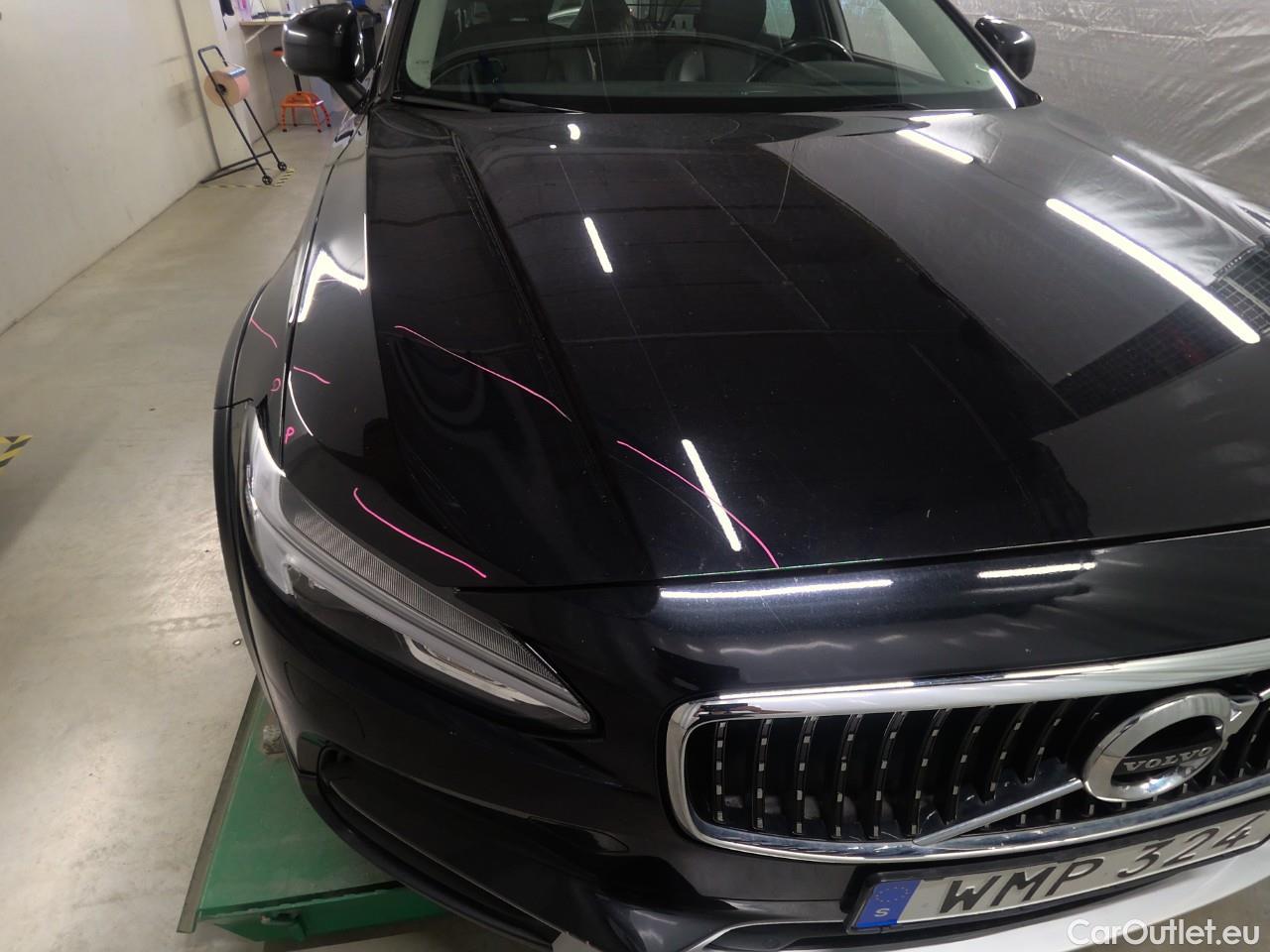  Volvo  V90  CC D4 AWD Pro Edition #58