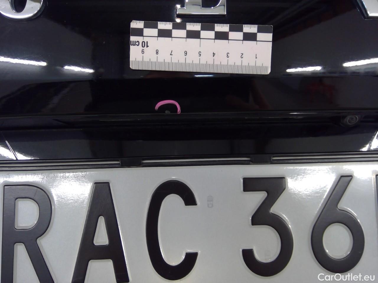  Volvo  XC60  B4D 4WD Mo Ad SE Park Aut #22
