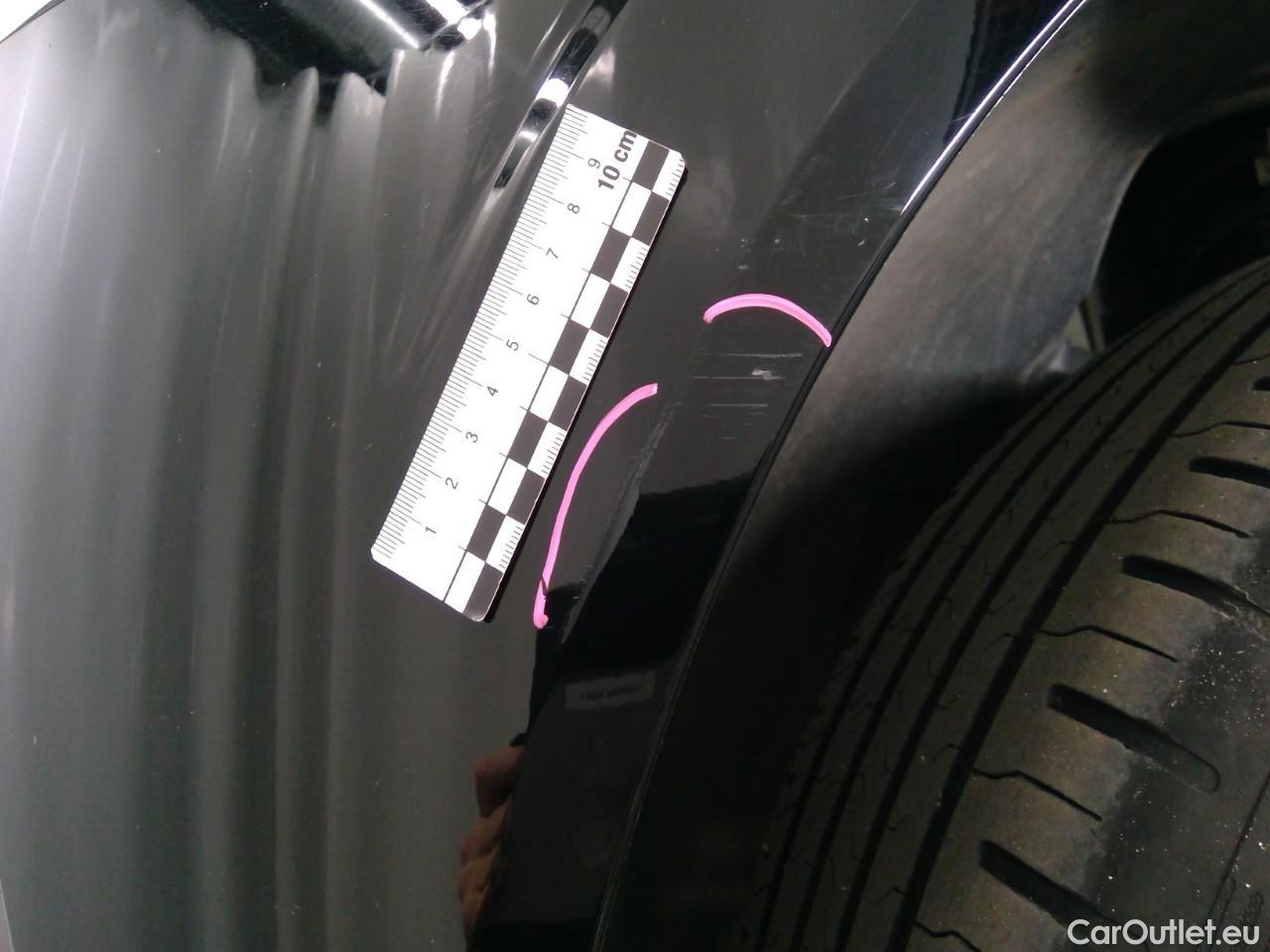  Volvo  XC60  B4D 4WD Mo Ad SE Park Aut #3