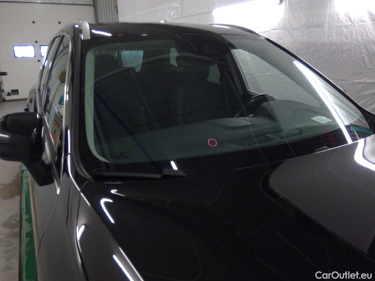  Volvo  XC60  B4D FWD Mom.Adv.SE Te.Aut #37