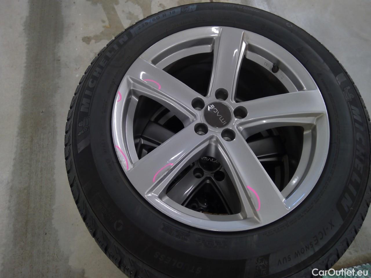  Volvo  XC60  B4D FWD Mom.Adv.SE Te.Aut #4