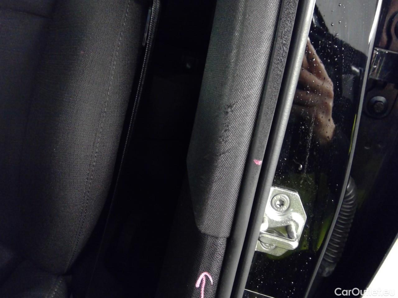 Volvo  XC60  B4D FWD Mom.Adv.SE Te.Aut #18