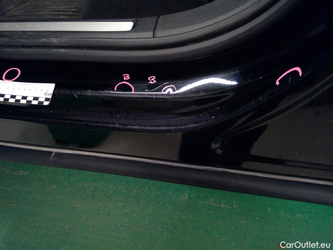  Volvo  XC60  B4D 4WD Mo Ad SE Park Aut #13