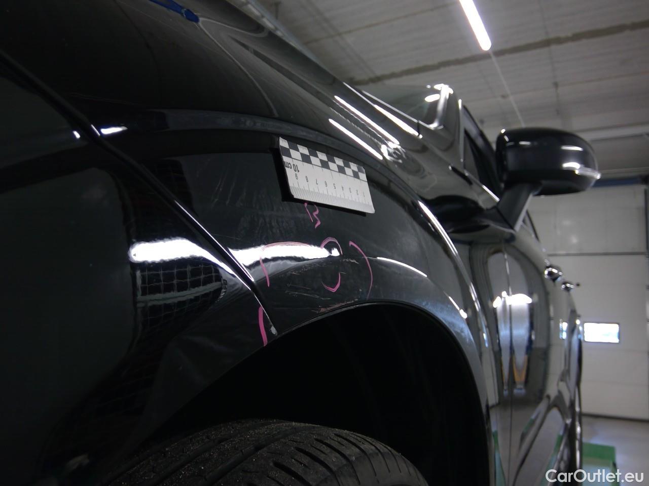  Volvo  XC60  B4D FWD Mom.Adv.SE Te.Aut #9