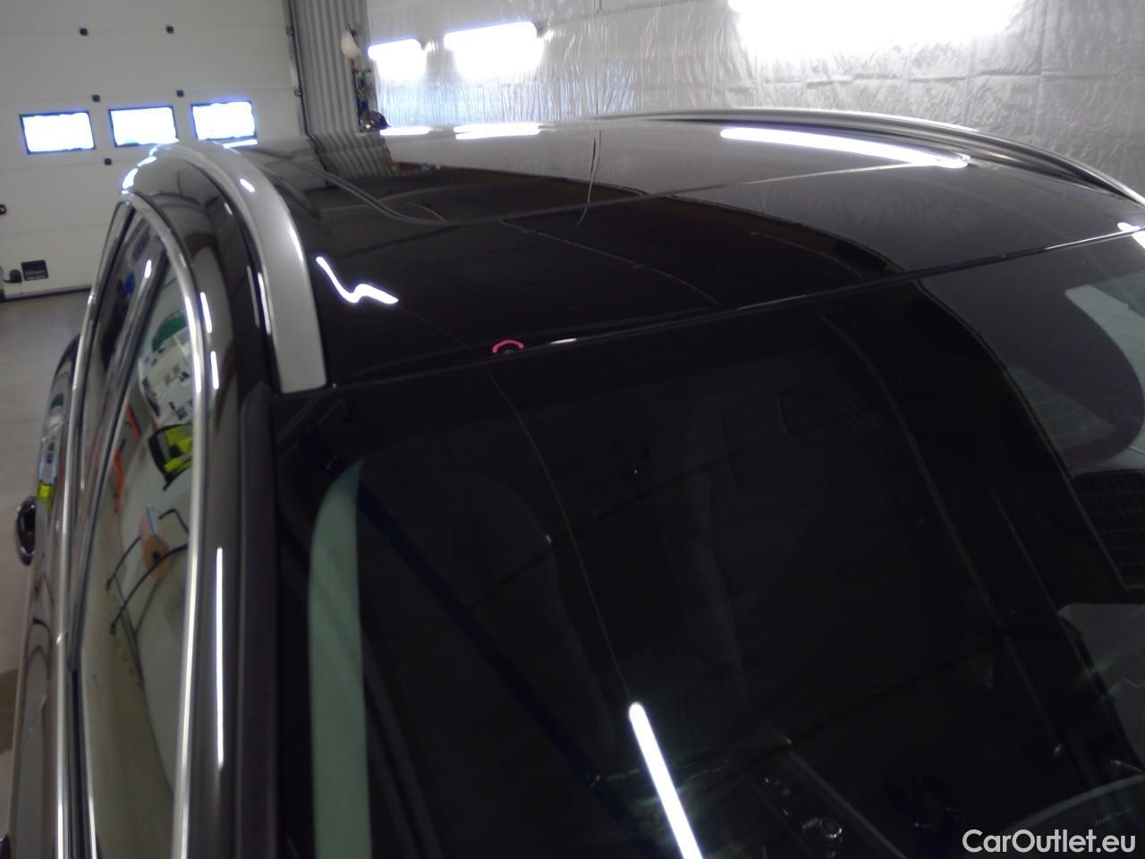  Volvo  XC60  B4D FWD Mom.Adv.SE Te.Aut #39