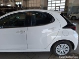  Toyota  Yaris TOYOTA  / 2020 / 5P / BERLINA HYBRID BUSINESS MY20 #38