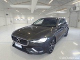  Volvo  V60 VOLVO  / 2019 / 5P / STATION WAGON T6 PLUG-IN AWD AUTOM.INSCR.EXPR. 