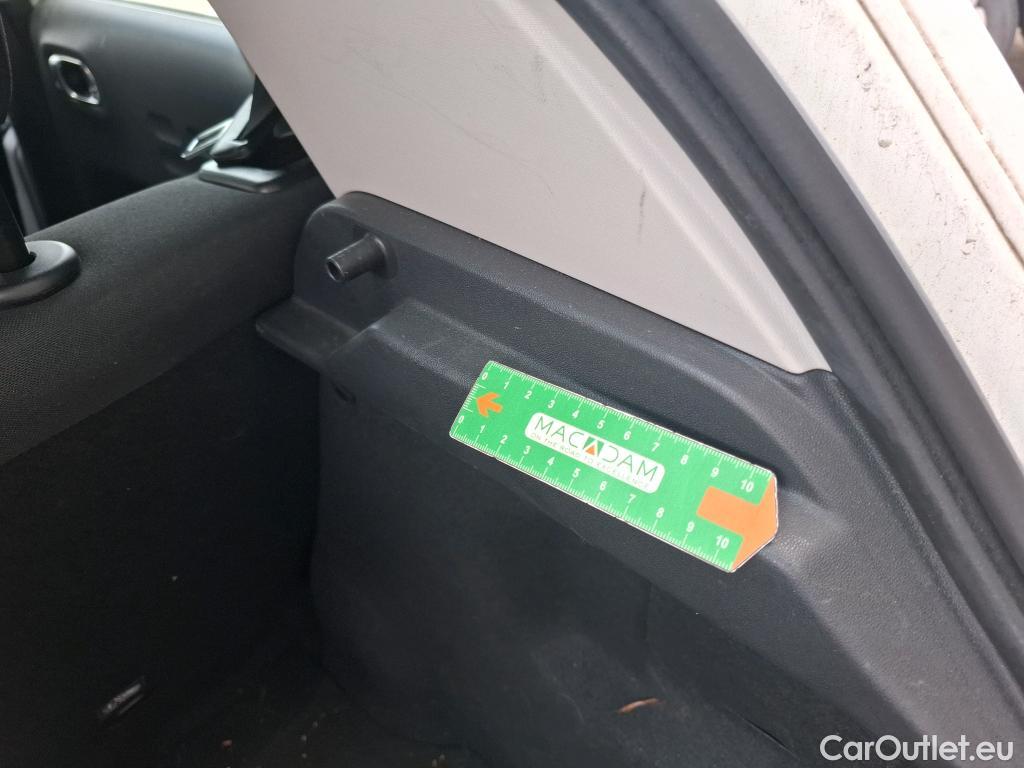  Citroen  C3  Shine 1.2 PureTech 80CV BVM5 E6 #4