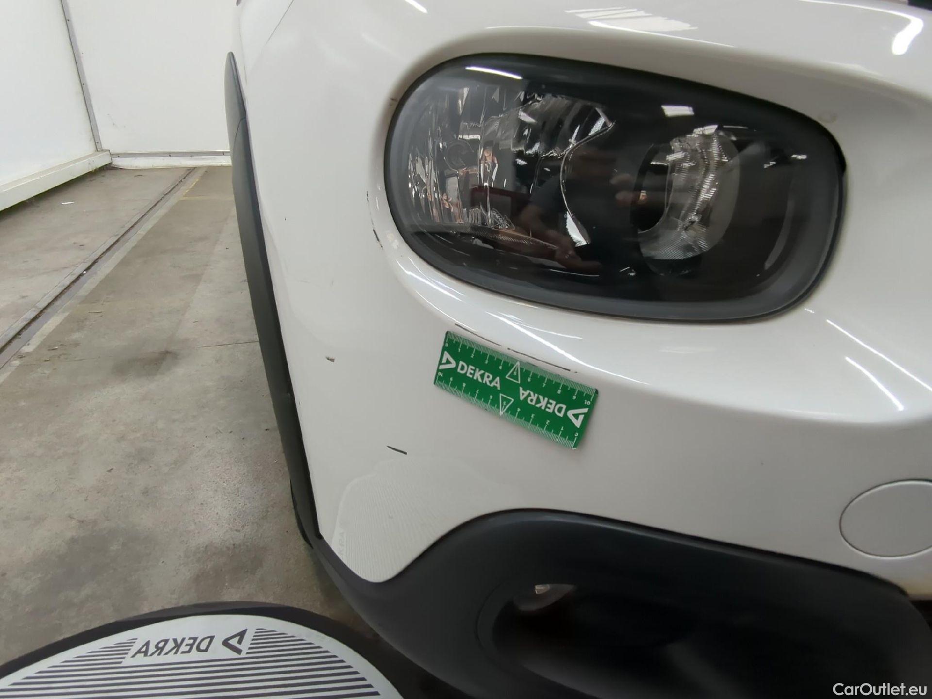 Citroen  C3  Société Feel 1.2 PureTech 80CV BVM5 E6d #18