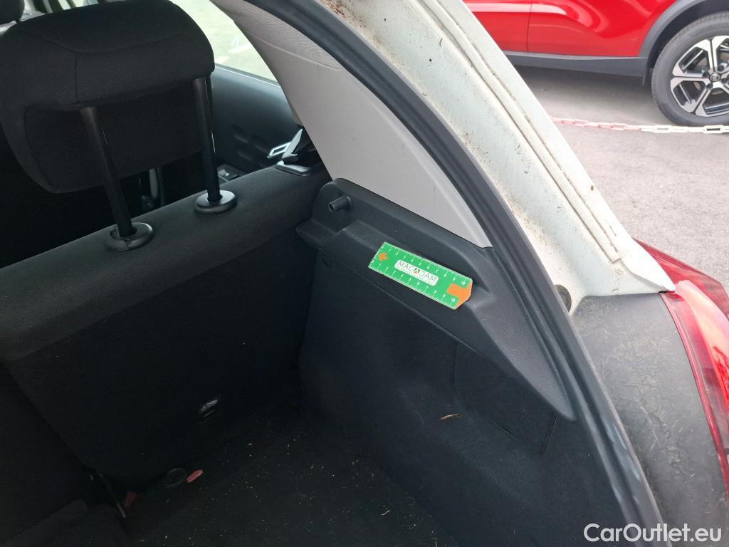  Citroen  C3  Shine 1.2 PureTech 80CV BVM5 E6 #3
