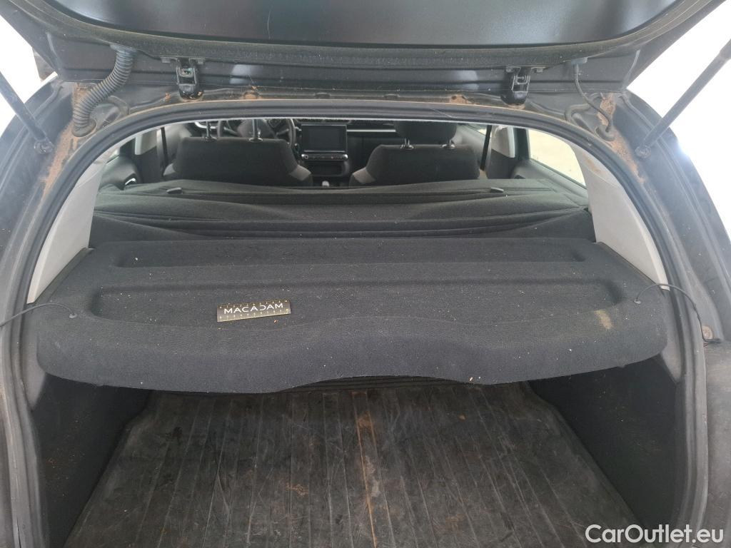  Citroen  C3  Société Feel Nav 1.2 PureTech 80CV BVM5 E6 #32