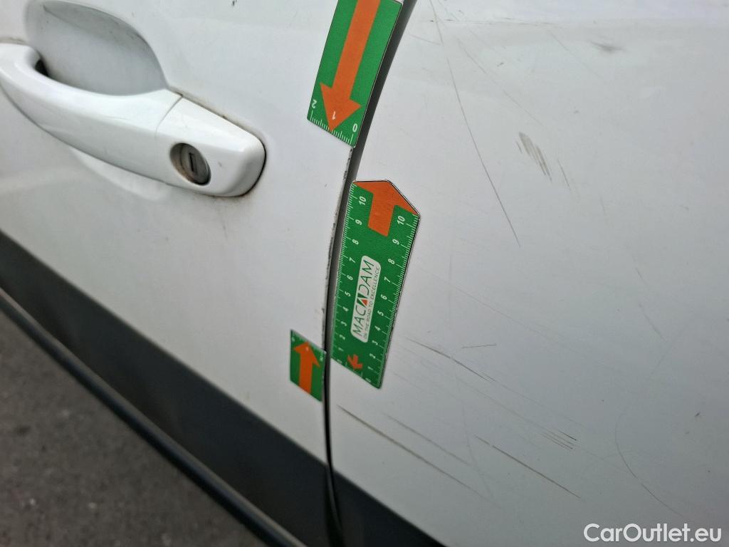 Citroen  C3  Shine 1.2 PureTech 80CV BVM5 E6 #20
