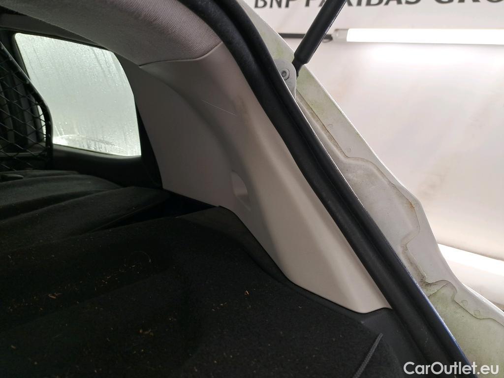  Renault  Clio  IV Air MediaNav 1.5 dCi 90CV BVM5 E6 #7