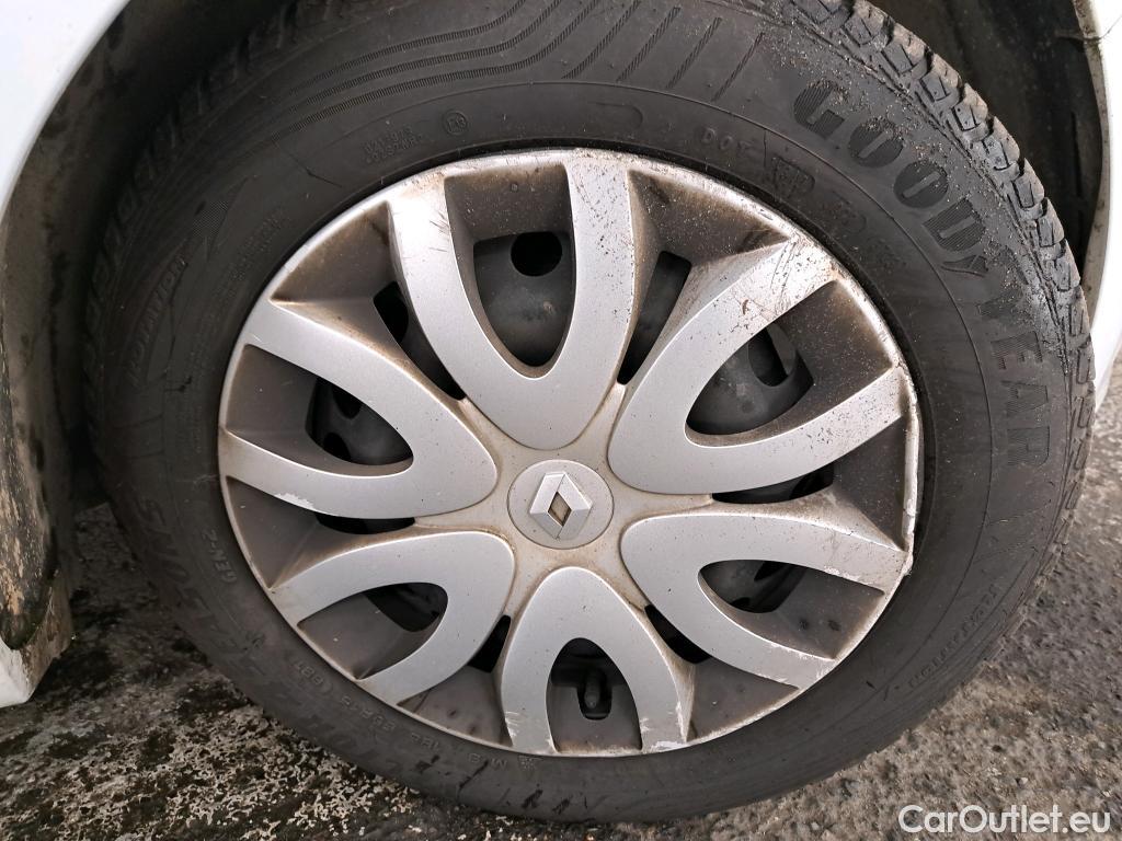  Renault  Clio  IV Air MediaNav 1.5 dCi 90CV BVM5 E6 #24