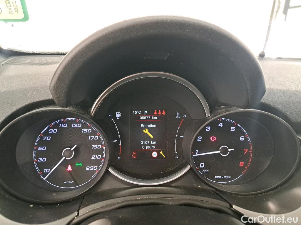  Fiat  500 FIAT X / 2018 / 5P / SUV 1.3 FFly T T4 150ch DCT Sport #19