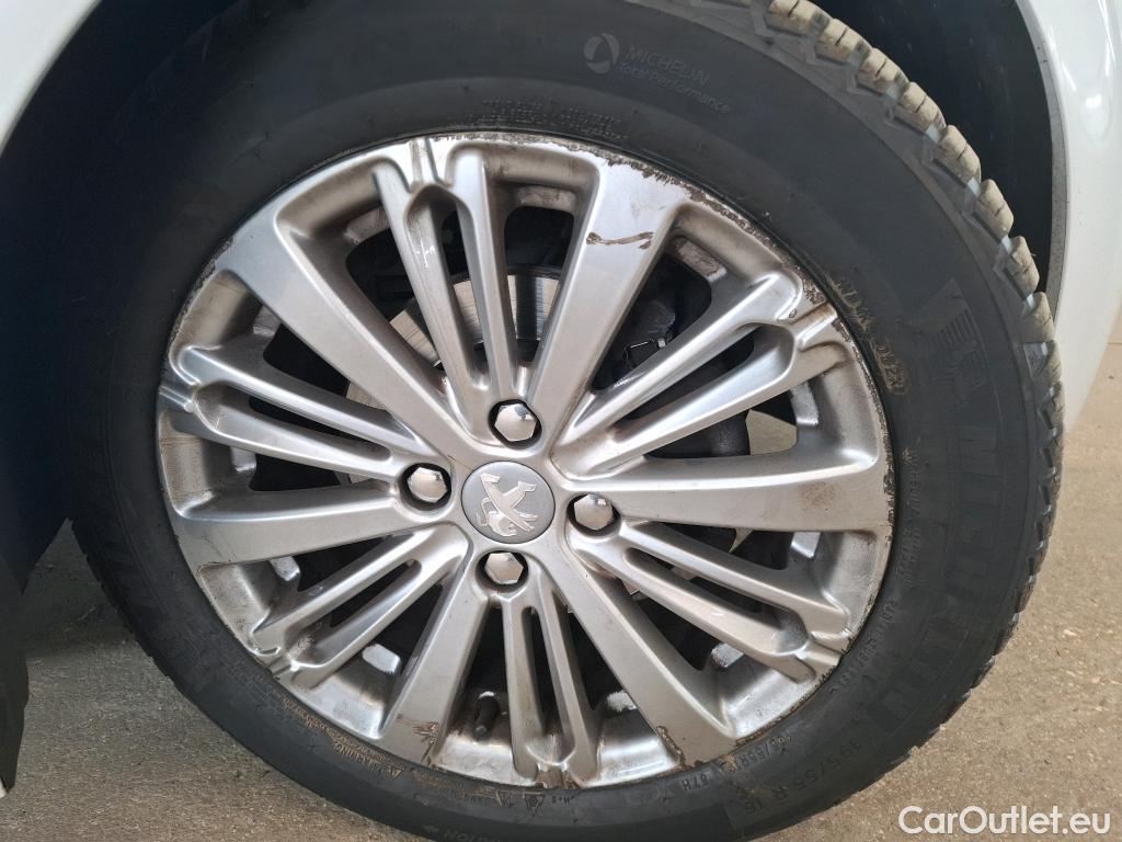  Peugeot  208  Allure 1.2 PureTech 110CV BVM6 E6dT #31