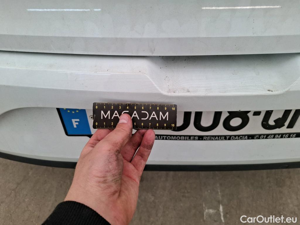  Renault  Megane  IV Berline 5pt. Société Air Nav 1.5 dCi 90CV BVM6 E6 #8