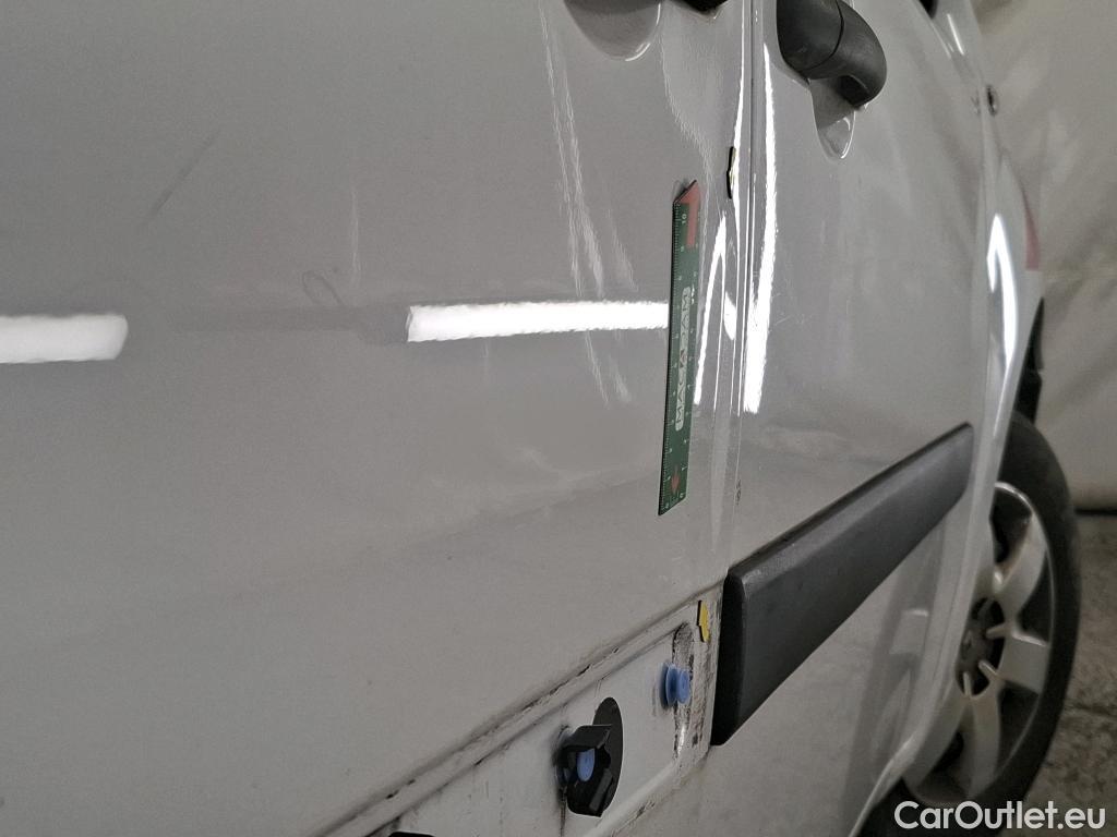  Renault  Kangoo  Express Maxi Extra (Série Spéciale) 1.5 dCi 90CV BVM5 E6 #22