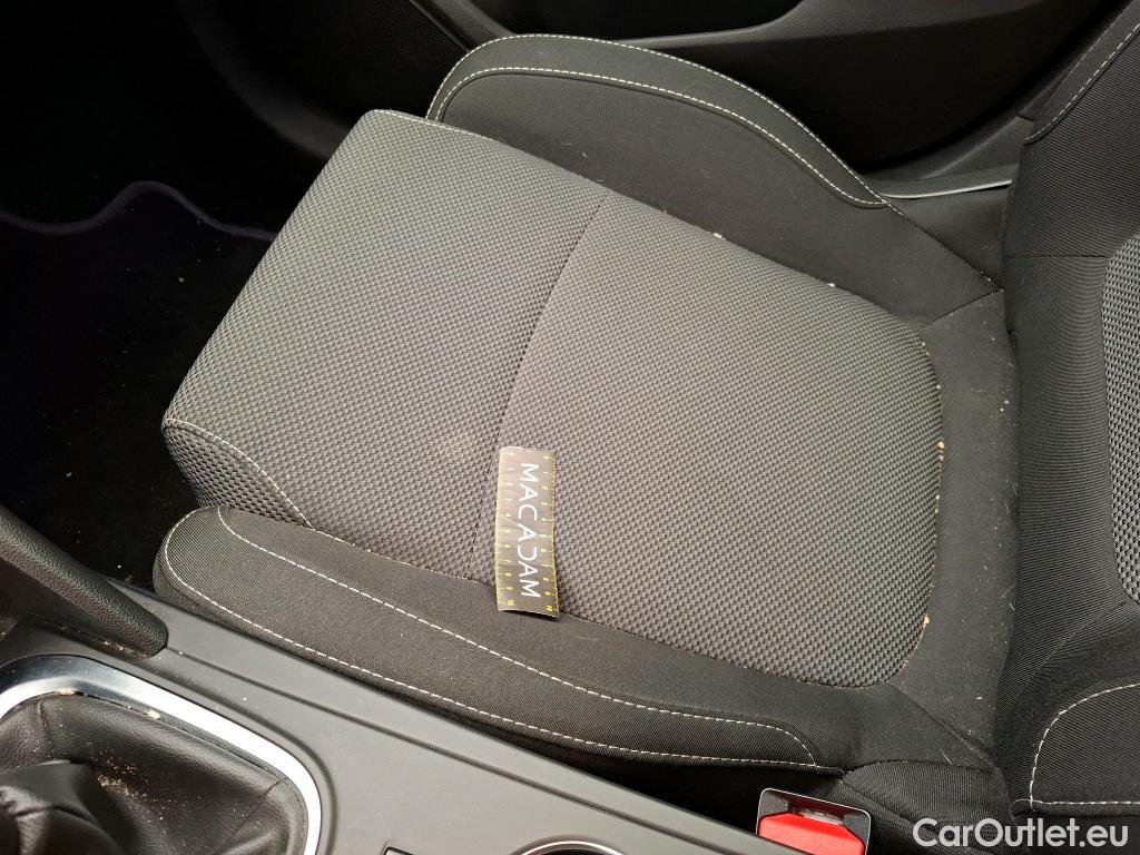  Renault  Megane  IV Berline 5pt. Société Air Nav 1.5 dCi 90CV BVM6 E6 #21