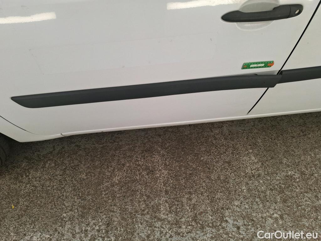  Renault  Kangoo  Express Maxi Confort - Cab. Appr. 1.5 dCi 90CV BVM5 E6 #72