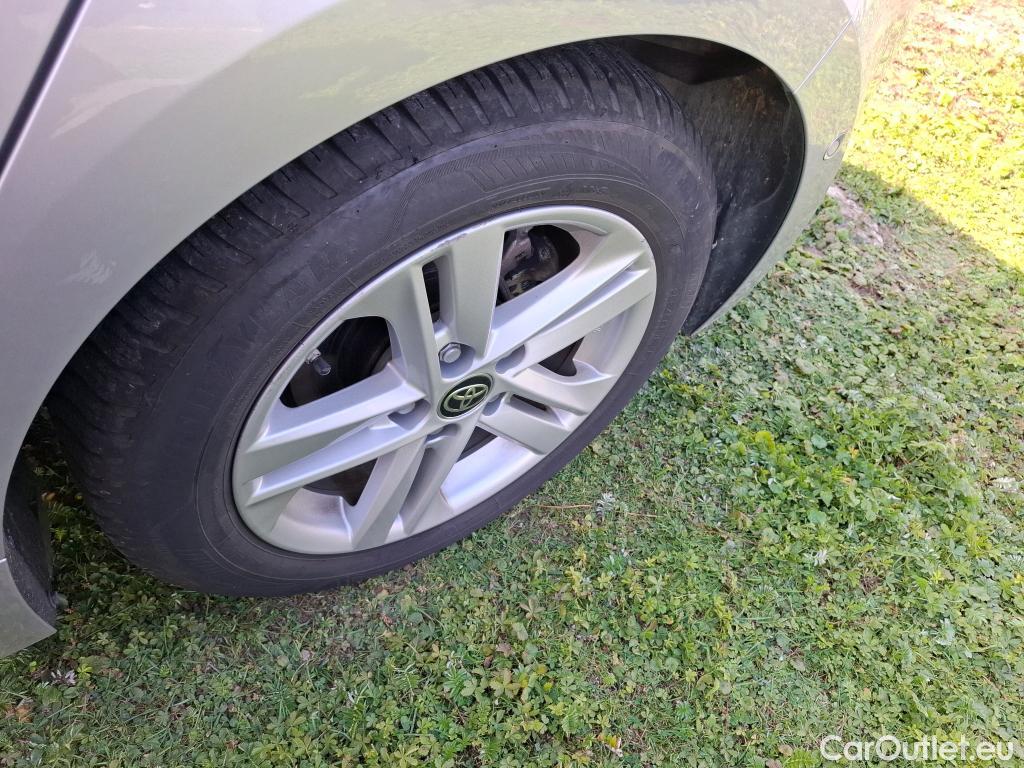 Toyota  Corolla TOYOTA  / 2018 / 5P / Berline Hybride 122h Dynamic Business Stage Acad #16