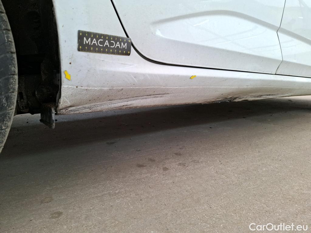  Renault  Megane  IV Berline 5pt. Société Air Nav 1.5 dCi 90CV BVM6 E6 #2