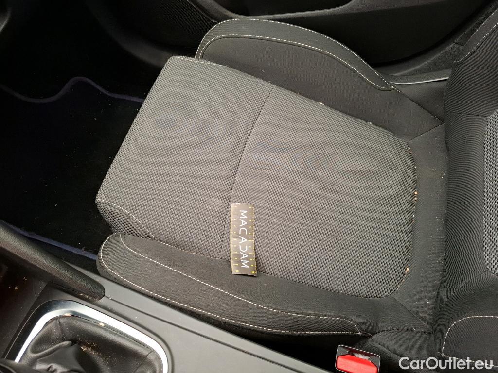  Renault  Megane  IV Berline 5pt. Société Air Nav 1.5 dCi 90CV BVM6 E6 #22