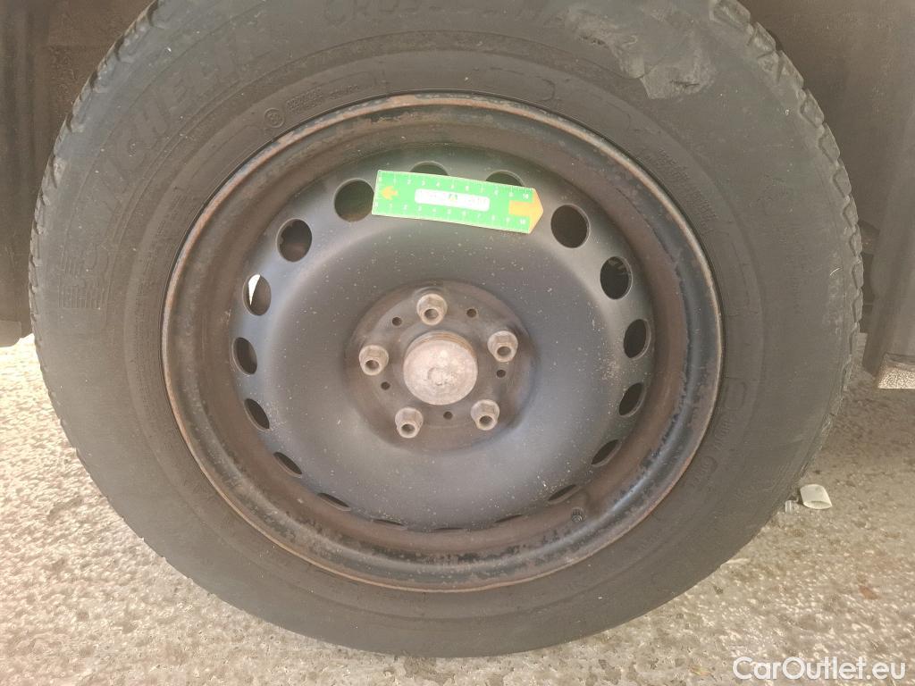  Renault  Kangoo  Express Maxi Extra (Série Spéciale) 1.5 dCi 90CV BVM5 E6 #95