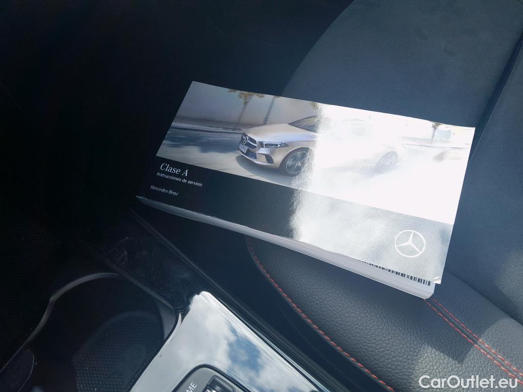  Mercedes  A-Klasse MERCEDES-BENZ Clase A / 2018 / 4P / sedán Sedán A 250 e #8