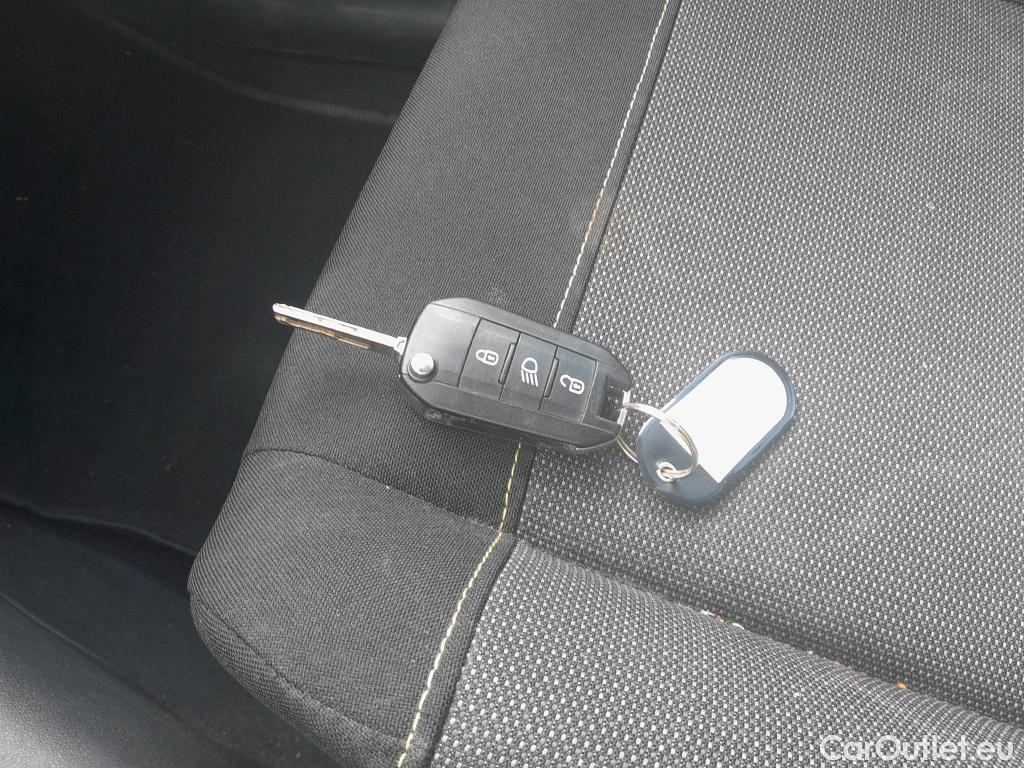  Citroen  C3  Feel Pack 1.5 BlueHDi 100CV MT6 E6d #1