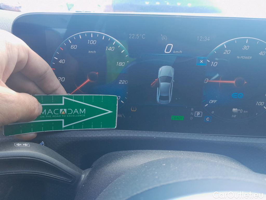  Mercedes  A-Klasse MERCEDES-BENZ Clase A / 2018 / 4P / sedán Sedán A 250 e #10
