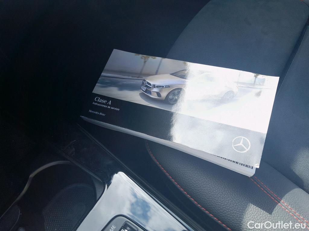  Mercedes  A-Klasse MERCEDES-BENZ Clase A / 2018 / 4P / sedán Sedán A 250 e #7