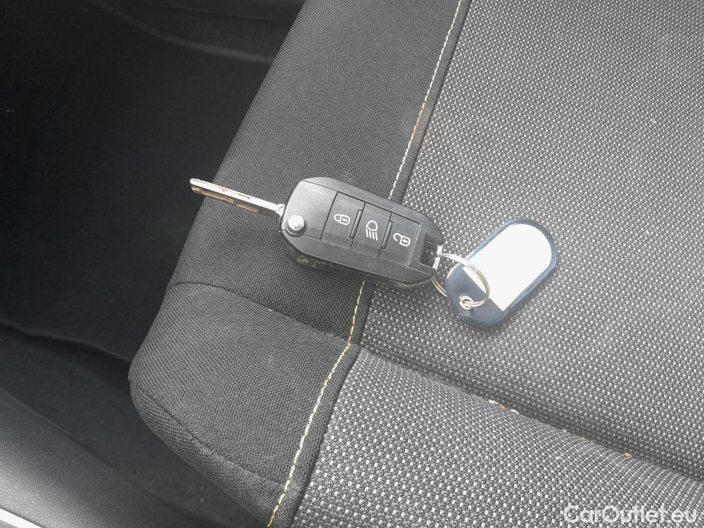  Citroen  C3  Feel Pack 1.5 BlueHDi 100CV MT6 E6d #2