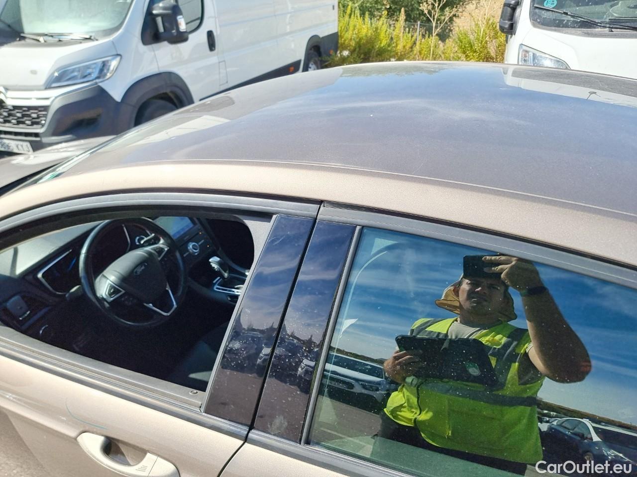  Ford  Mondeo  Berlina Hybrid ST-Line 2.0 185CV ATV E6dT #23