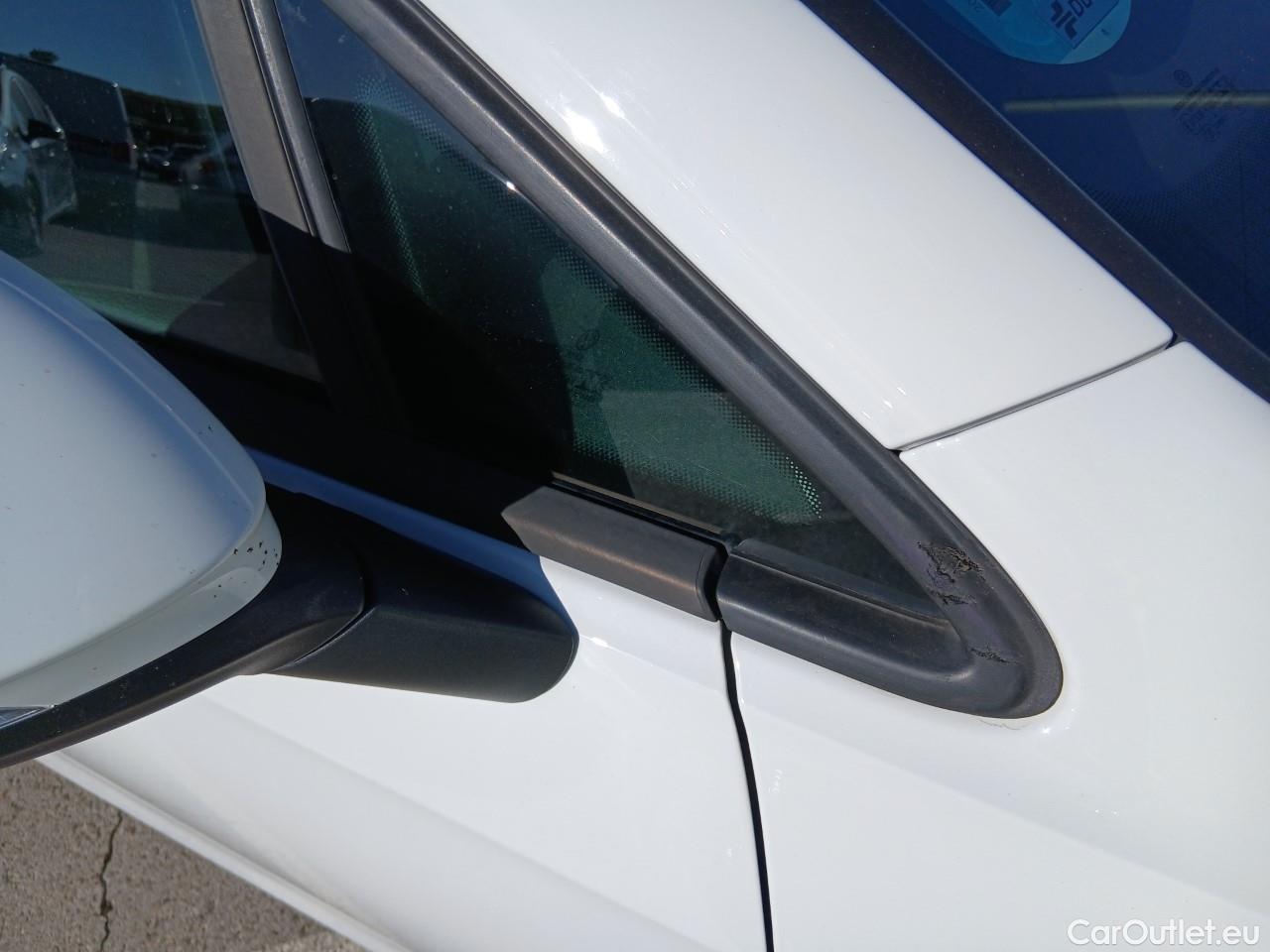  Volkswagen  Golf  VIII Variant Life eTSI 1.0 TSI 110CV AT7 E6d #34