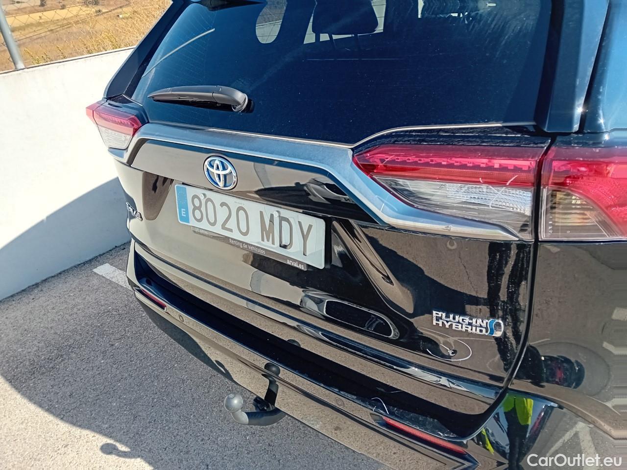  Toyota  RAV4 TOYOTA  / 2018 / 5P / todoterreno 2.5l PLUG-IN 300PH (e-CVT) Advance #24