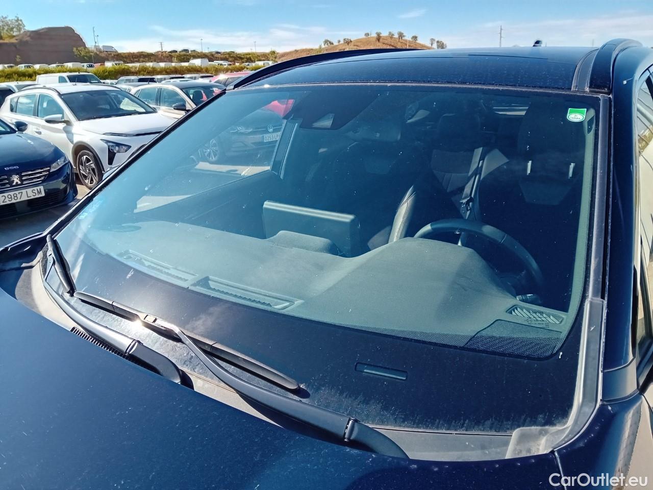  Toyota  RAV4 TOYOTA  / 2018 / 5P / todoterreno 2.5l PLUG-IN 300PH (e-CVT) Advance #1