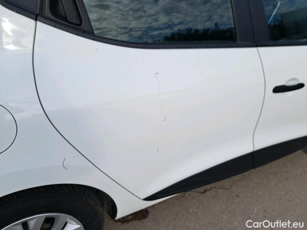  Renault  Clio RENAULT  / 2016 / 5P / berlina con portón Business Energy dCi 66kW (90CV) #23